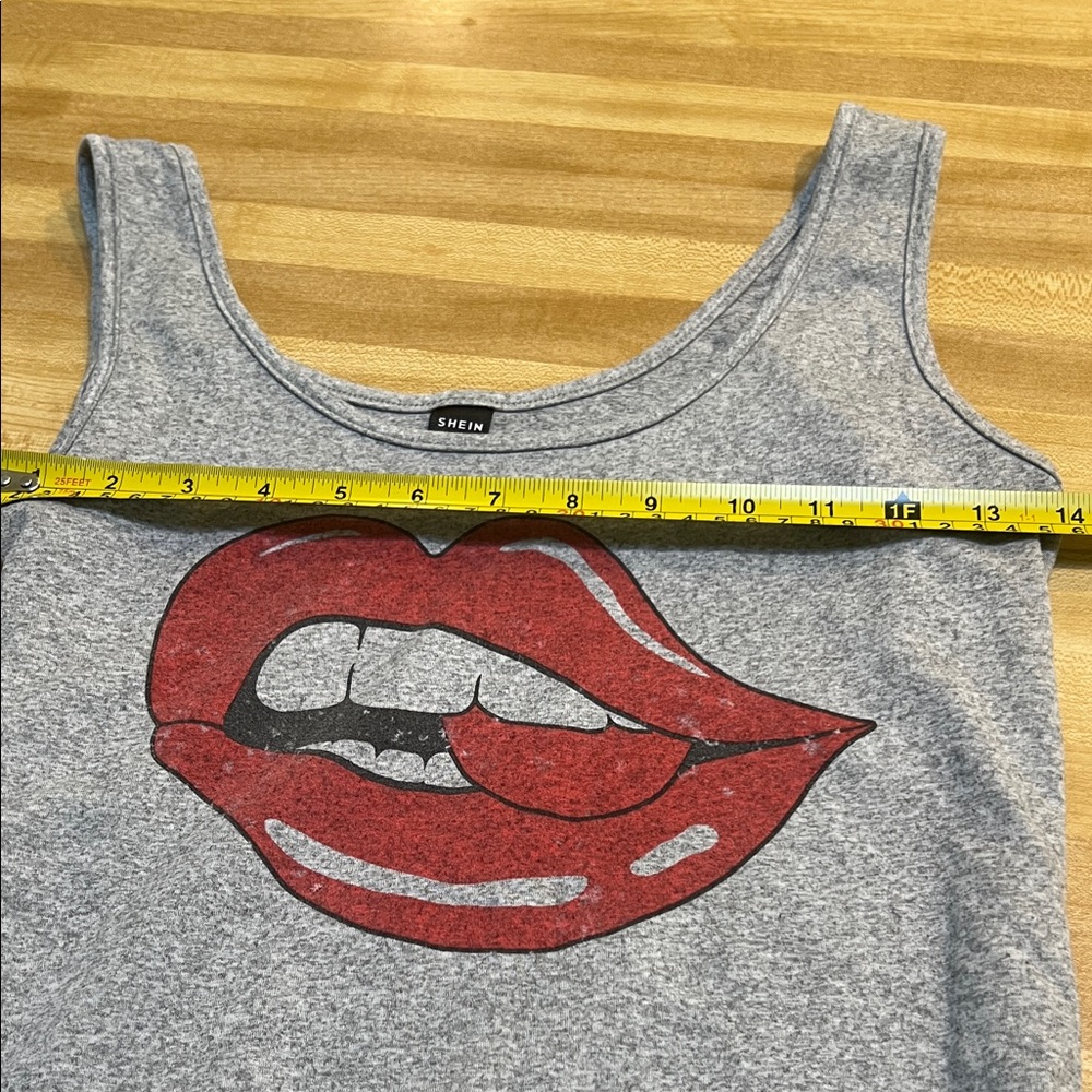 #015+ Gray Tank Top with Red Lips Graphic( Small) - Picture 4 of 8